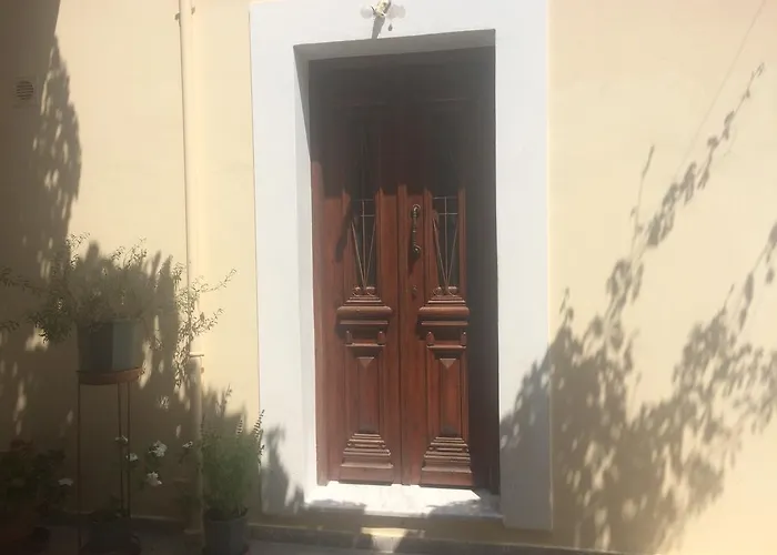 Nikos And Eva Apartment