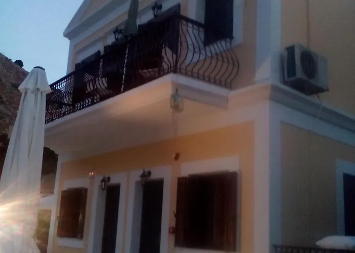 Nikos And Eva Apartment