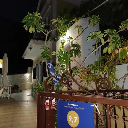 Apartment Nikos And Eva Symi
