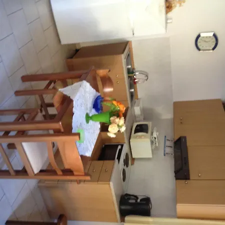 Nikos And Eva Apartman *