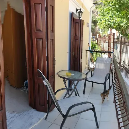 Nikos And Eva * Szími