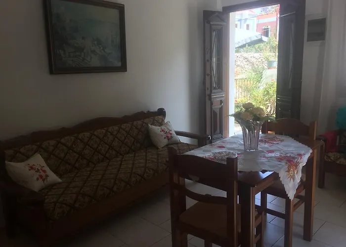 Nikos And Eva * シミ